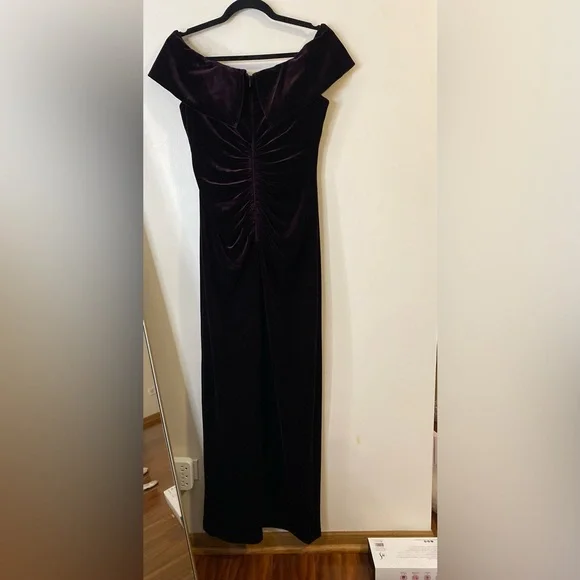Xscape Velvet Burgundy Off the shoulder Evening maxi Dress Gown with side slit - Picture 6 of 13